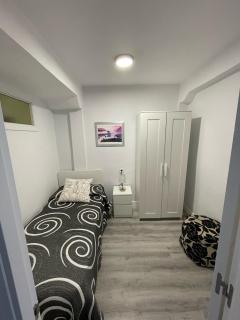 Apartamento familiar en el centro de Laredo - 2