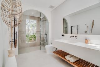 Tropical Bliss Charming 2-Bedroom Villa in Uluwatu - 2