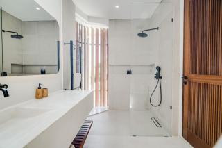 Tropical Bliss Charming 2-Bedroom Villa in Uluwatu - 8