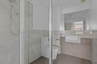 Modern 2 Bedroom Apartment in the Heart of Findon - 1