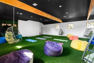 Retreat House - Heated Pool - Pickleball court - Austin - 5