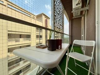 2 min Airport - Runway View Balcony - Sky Pool - 6