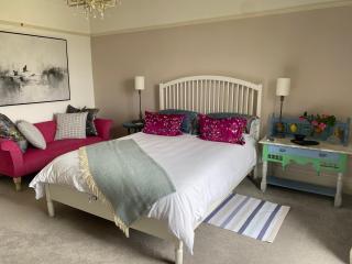 Bryn Mair Gardens - 8