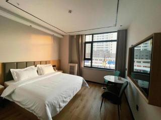 GreenTree Inn Datong YundinGYAyuan Express Hotel - 1