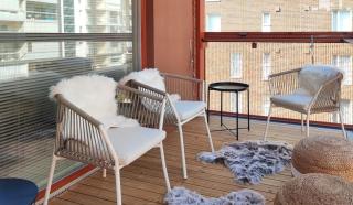 Stunning lake side apt - sauna and parking - 1