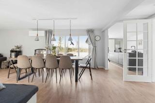 Summehouse With Room For 10 Great Location - 5