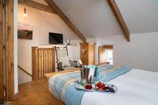 Snuggle hot tub Dolgoy - Blaencelyn - 4