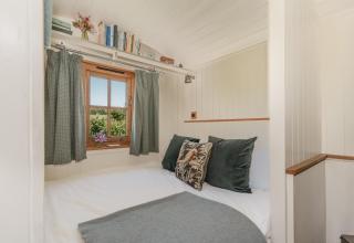 Hurdlemakers Hut - 5