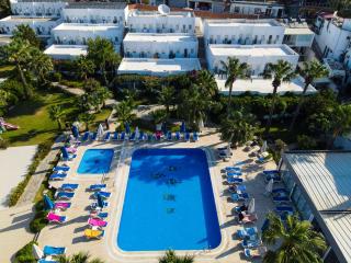 Nagi Beach Hotel - 5