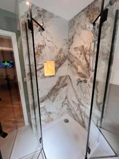 Modernes Apartment 1 für Monteure & Handwerker mit Parkplatz & WIFI - 3