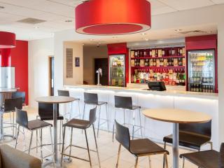 Travelodge Maidstone Central - 8