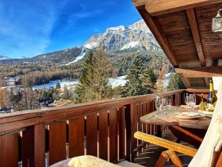 Attico con vista sulle Tofane - 0