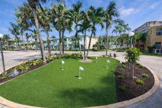 NO SHOES REQUIRED newly renovated beach retreat with heated pool steps to white sandy beaches of the Gulf Coast - 3