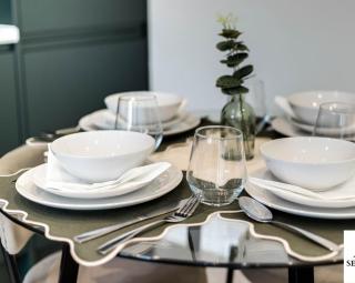 Luxury One Bedroom Appartment with Balcony - 8