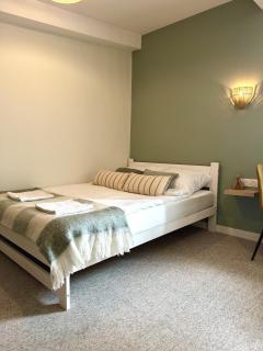 Spring Warsaw Central 1-Bedroom Apartment with City View - 6