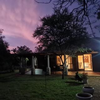 Sekelbos Cottage - 2