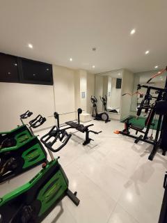 Modern Almadies 1BR Studio with Pool, Gym, Near Beach - 7