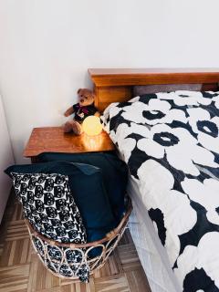 Charming Seaside City Apartment - 4