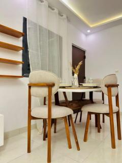 Appartement 2 chambres avec balcon Wi-Fi Cocody Riviera Golf Anono, Abidjan - 5