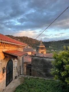 Il vicolo del castello - 5