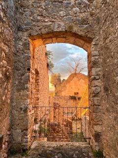 Il vicolo del castello - 4