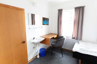 Isansgardur Double Room Shared Bathroom - 9