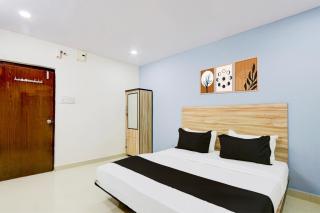 Collection O SV Hotel - 5