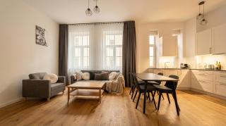 Prestigious Location - 2 Bedrooms - 6 Guests - Riga Centre - 0