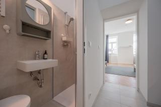 Lichtdurchflutet, neu saniert, schnell im Zentrum - 2