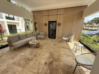 Stylish New Apartment with Pool and Beach Access - 2