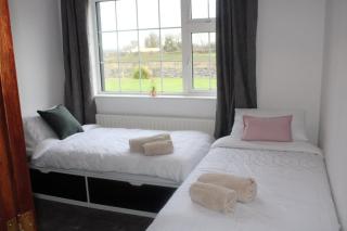 Cottage in the Countryside - Kinvara - 9