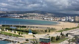 Sea View Apartment Walk to Beach and Marina - 8