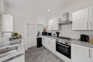 3Bd Cosy Home-Wifi-Pool Table- Gilly Hideaway - 4