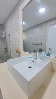 Vintage Maple Beach - 1