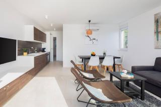 Villa Jolara With Heated Pool - Deluxe Apartment 11 - 7