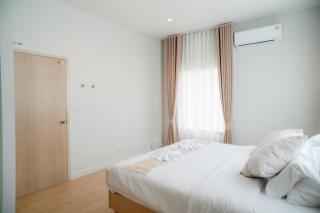 3BR Private Pool with bathtub - 1