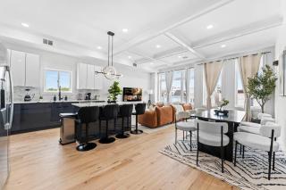 Bold & Beautiful, Mins to NYC, Sleeps 10 - 8