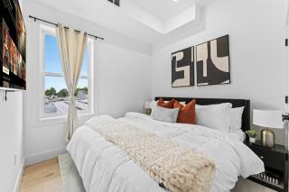 Bold & Beautiful, Mins to NYC, Sleeps 10 - 6