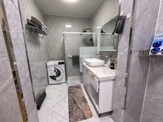 Cozy Sunlit 1-Bedroom Apartment in Central Ulaanbaatar - 7