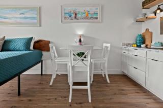 Dockside Dream-Waterfront-Boat Slip-Downtown - 1