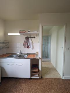 Grand studio indépendant 3eme Etage a côté de la gare - 1