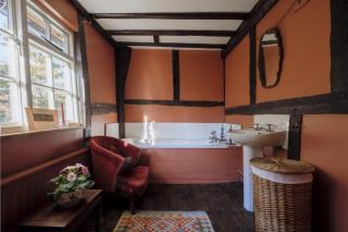 Charming Grade II-listed Cottage - 6