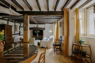 Charming Grade II-listed Cottage - 2