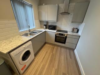 Brand New Luxury Centrally Located 2BR Apartment - 7