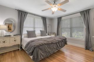 Clover Haus 2 Blks to Main St with Pool and Spa! - 0