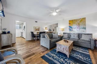 DogFriendly Duplex - 4