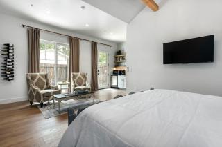 The Stables Suite One - 0