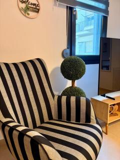 Central & Riverfront Room 3 - 2