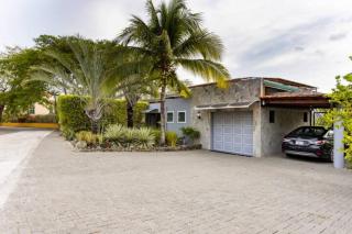 CasaMyra American Gourmet Breakfast Included - 4