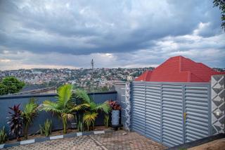 Modern 2BR House AC Bedrooms 5 Min to Airport - 9